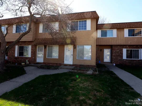 450 Riverbend Dr, Milan, MI 48160