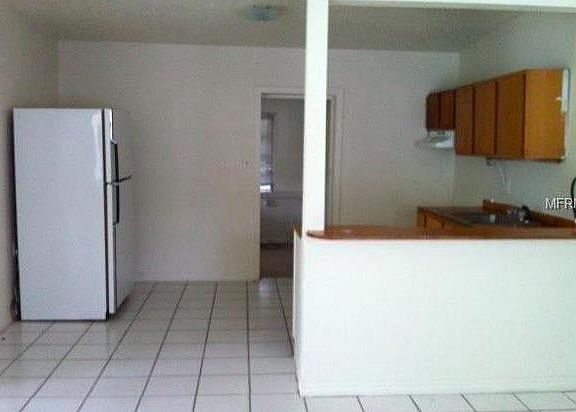 5th image of 922 Hacienda Ct