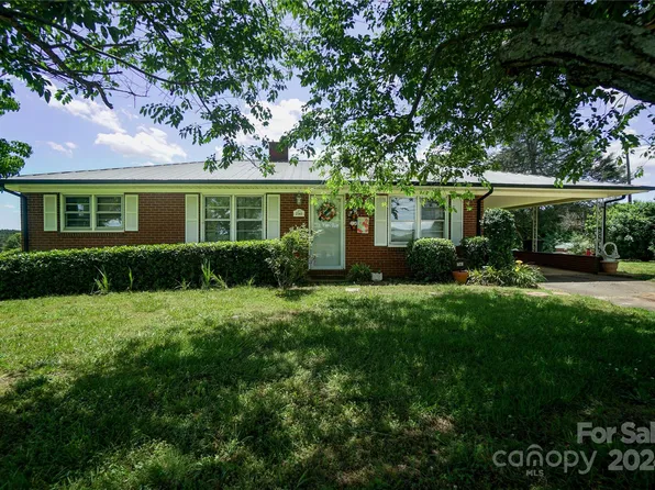 2561 Hollis Rd, Ellenboro, NC 28040