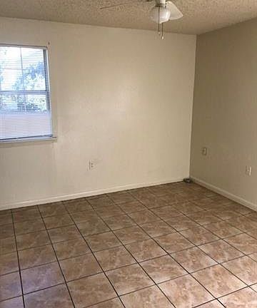 4th image of 316 8th St APT 5
