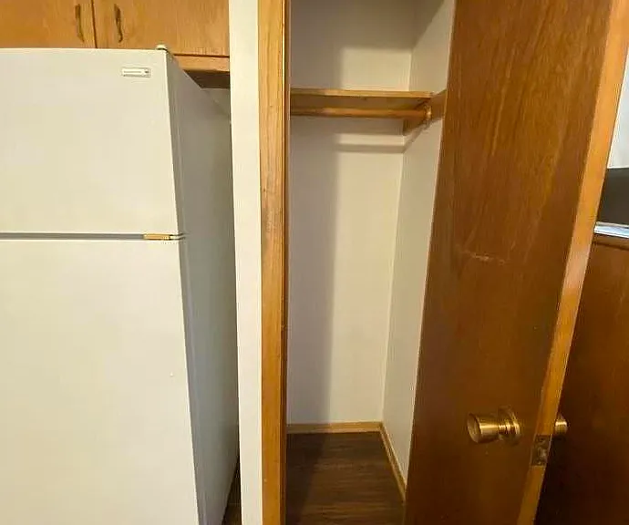 4327 W Howard Ave — Photo 6