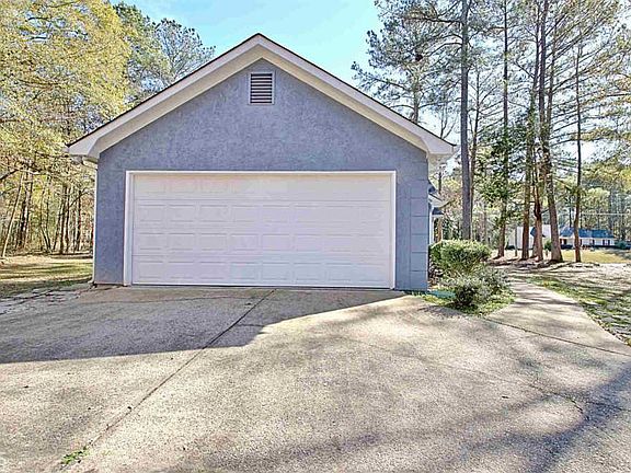 4th image of 19 Lullwater Ct