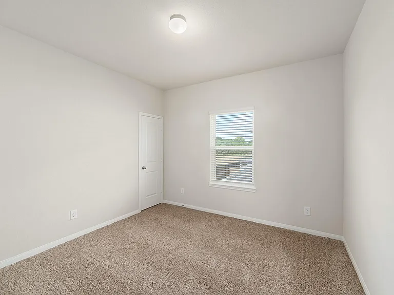3915 Deledda Dr — Photo 17