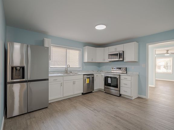 5th image of 325 14th St