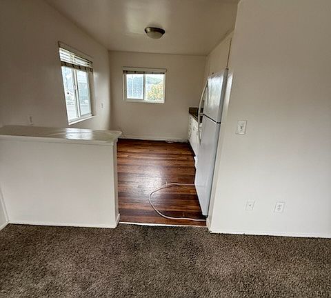 3rd image of 404 S H St APT E