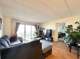 100 Boatswains Way APT 402, Chelsea, MA 02150