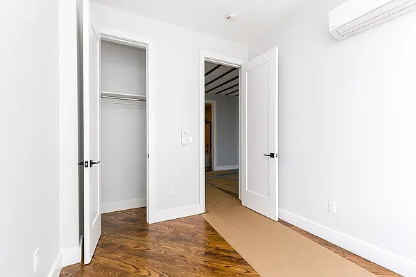 Rented by Nooklyn NYC LLC | media 29