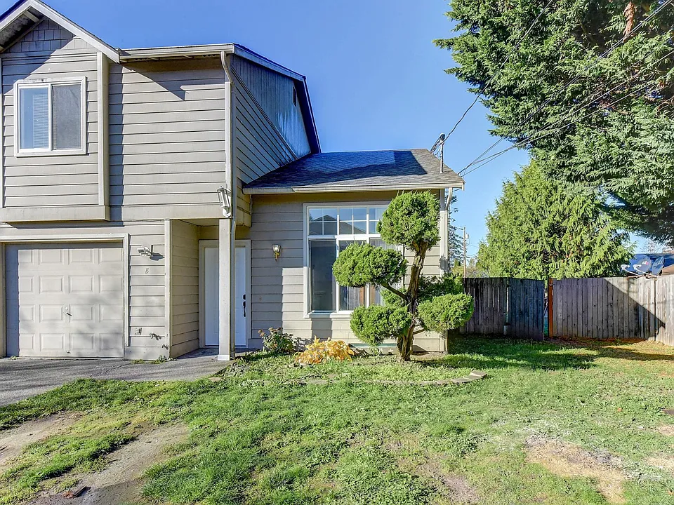5005 75th Pl NE