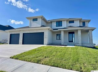 20152 T St, Omaha, NE 68135