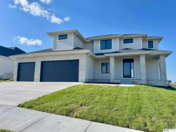 20152 T St, Omaha, NE 68135