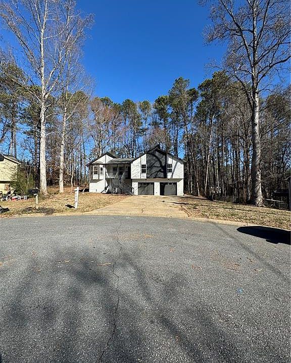 1st image of 2520 Deerfield Dr NW