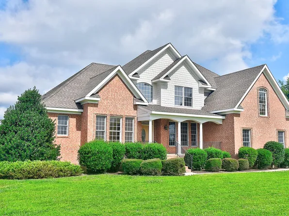 1904 Long Ridge Rd, Chesapeake, VA 23322