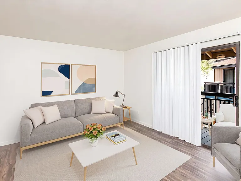 Tesoro Apartments — Photo 61
