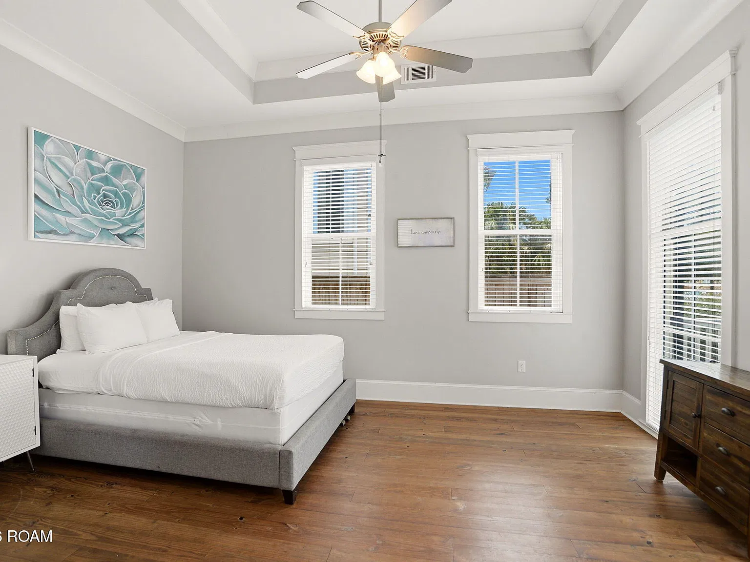 4 bed, 3.5 bath, 3217 sqft, $6,000 — Photo 3