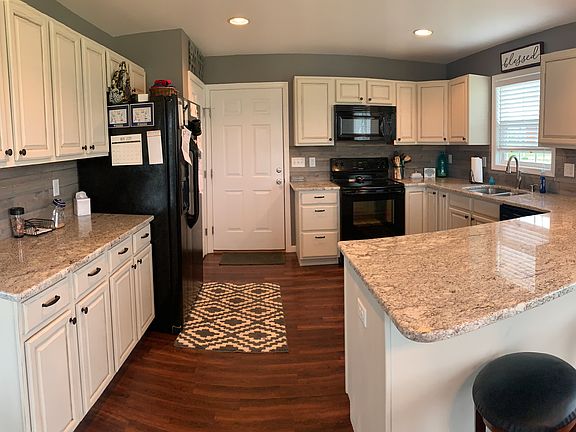 5th image of 7 Abagail Cir