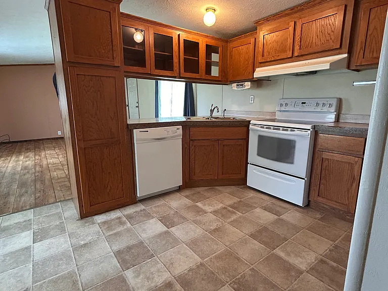 3214 Becraft Ln — Photo 4
