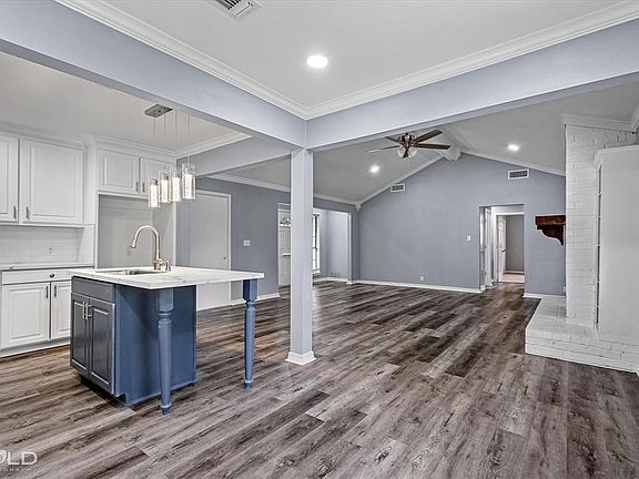 3rd image of 3910 Elmer Ln