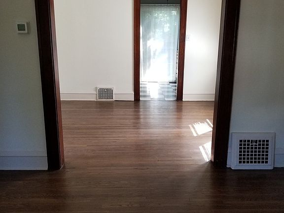 5th image of 317 Glenn Ave