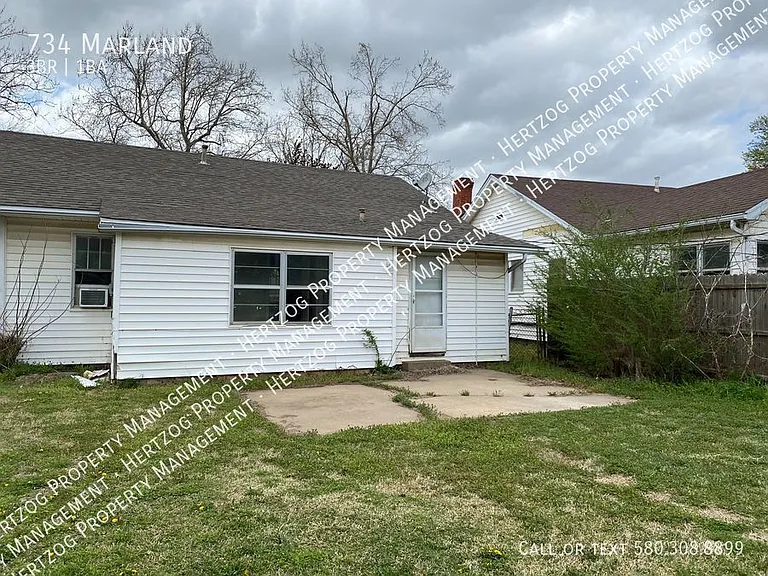 734 Marland Dr — Photo 26