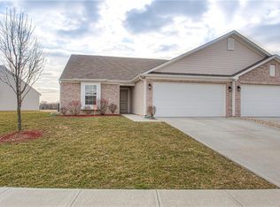 6413 Emerald Springs Dr, Indianapolis, IN 46221