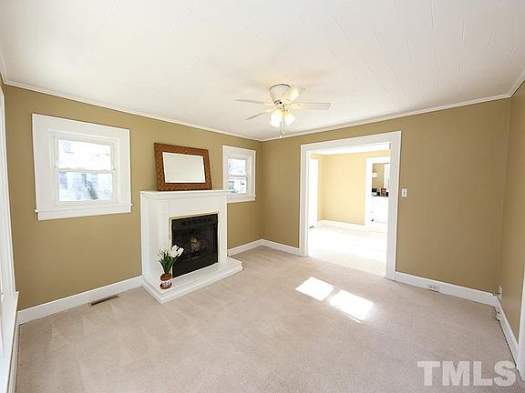 3rd image of 412 Boswell St