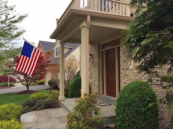 2nd image of 8 Snowmound Ct