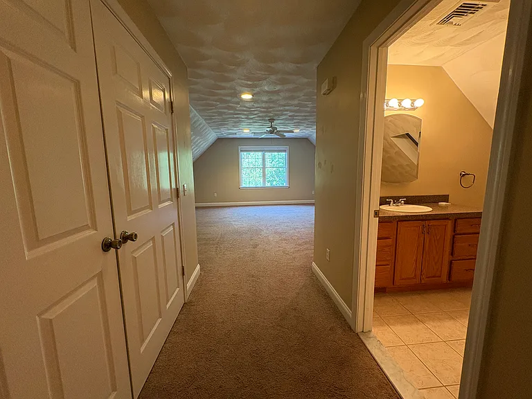 Third floor bonus room with full bathroom