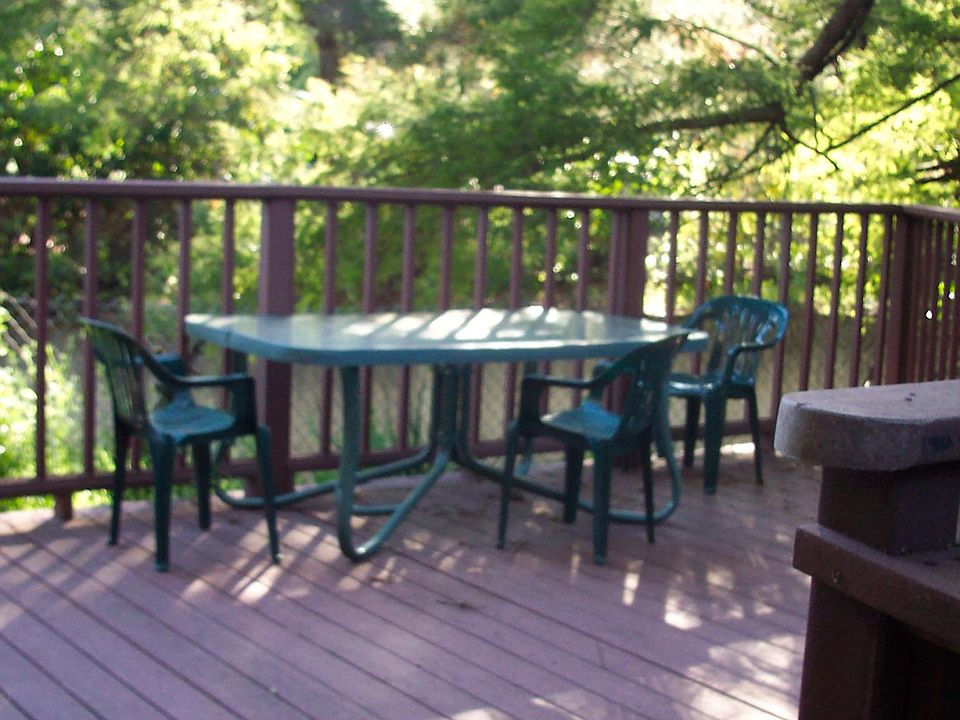 Creek Side Patio...ENJOY!