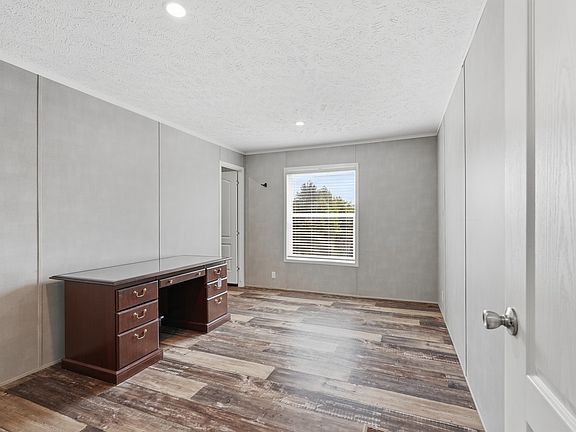 5th image of 153 Eagle Rock Dr