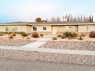 15671 Mondamon Rd, Apple Valley, CA 92307