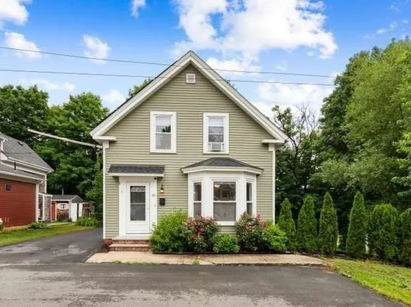 30 E Greenwood St, Amesbury, MA 01913