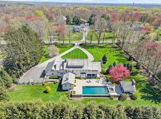 1813 Burr St, Fairfield, CT 06824