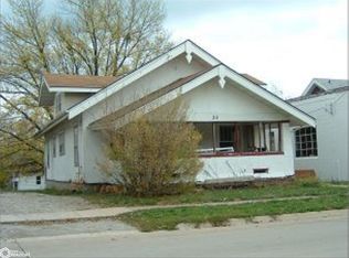 311 N Haynes Ave, Centerville, IA 52544