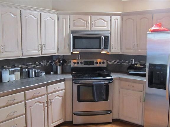 3rd image of 540 Drexel Dr