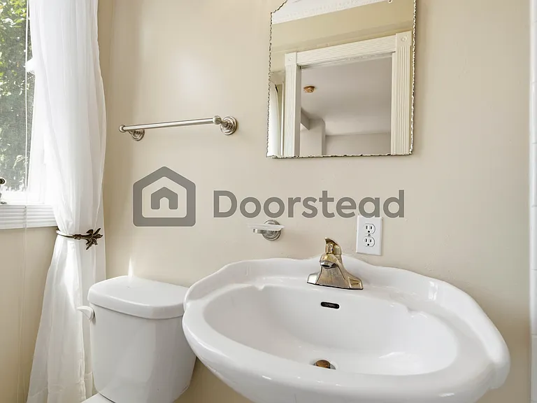 101 Monterey Blvd — Photo 30