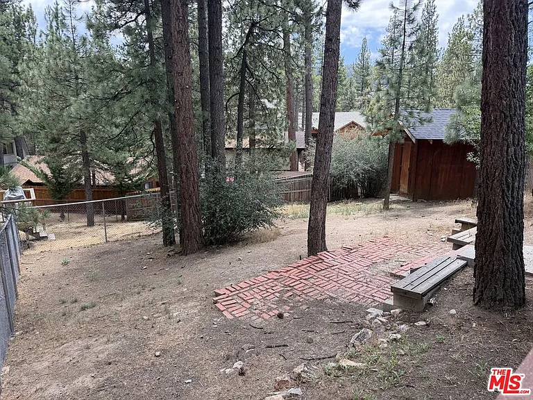 42995 Sunset Dr — Photo 12