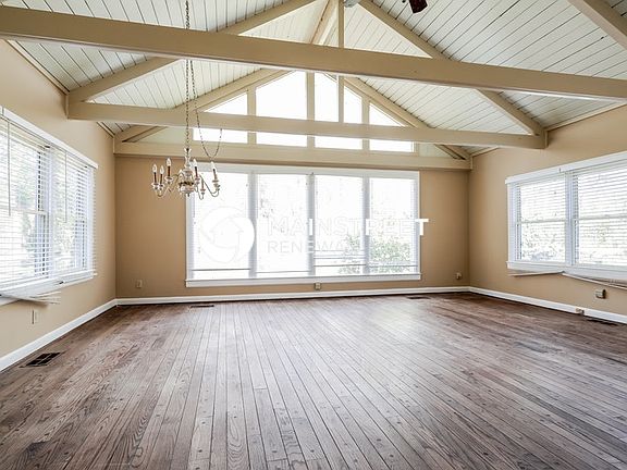 4th image of 1831 Nicole Ln