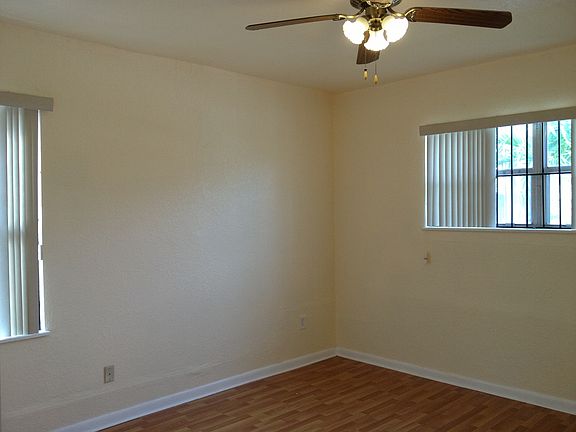 Spacious Master Bedroom with Large Closet - This picture does Not do it justice.