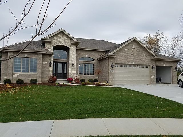 1st image of 316 Pinehurst Dr