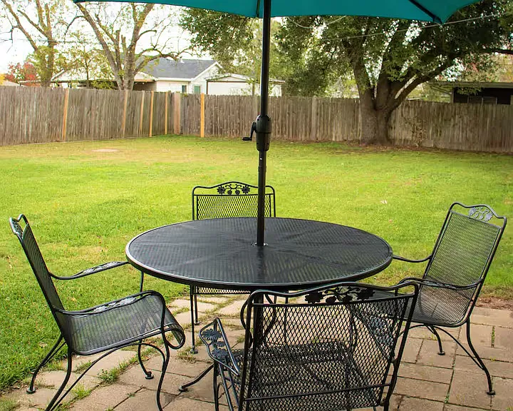 702 Broadmoor Dr — Photo 22