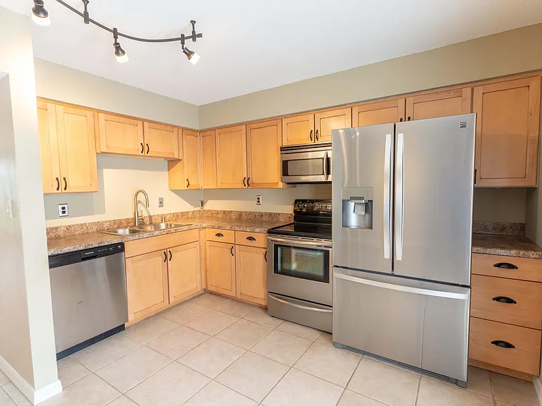 5850 Cypress Gardens Blvd #607 — Photo 8