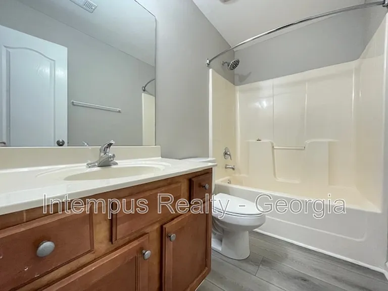 1180 Pepper Ln — Photo 8