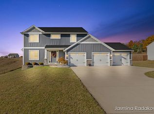 3144 Sugar Creek Dr, Middleville, MI 49333