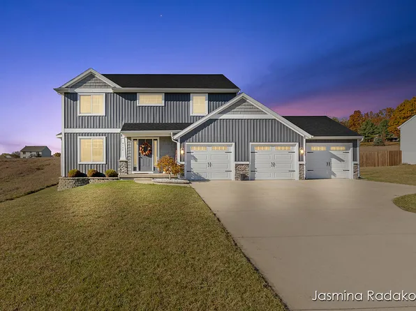3144 Sugar Creek Dr, Middleville, MI 49333