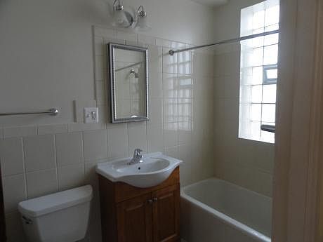 2nd image of 1174 S Oak Park Ave APT 3E
