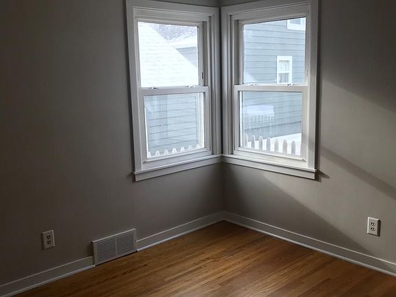 2nd image of 1405 2nd Ave N