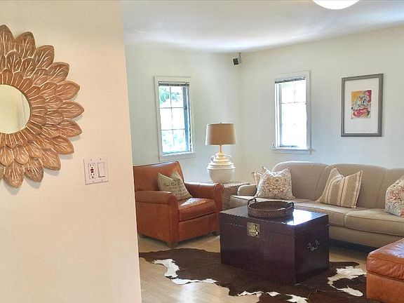 4th image of 4089 N Van Ness Blvd APT A