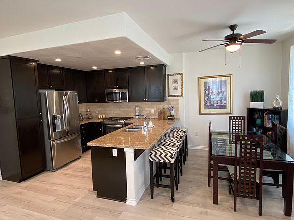 5th image of 354 Newbury Vista Ln