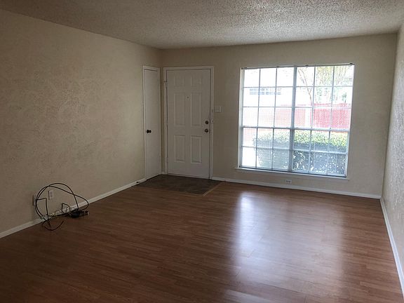 3rd image of 1702 N Newsom St