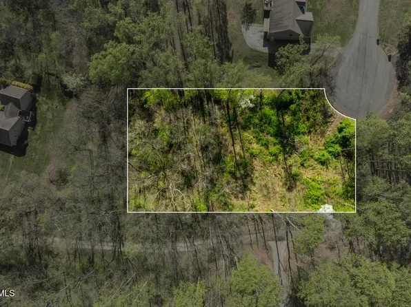 310 Mitchell Ct, Jonesborough, TN 37659